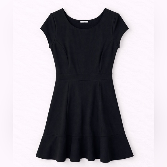 LOFT Dresses & Skirts - LOFT Black Fit & Flare Dress Women’s Size 8 Short Sleeve Scoop Back Work Office